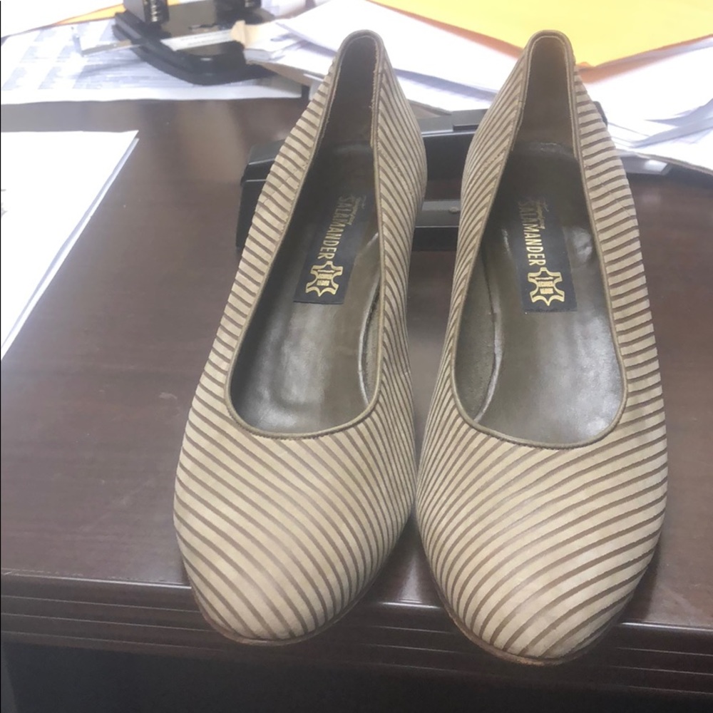 Striped kitten heels-retro look!